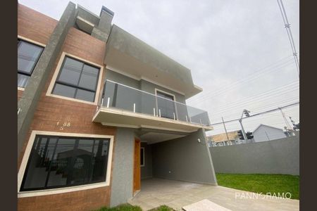 7_photo/94dcfac0d7.e968a236ebbcaf16-ATLAS-9b53722f-a55a-466f-8891-37e2a4e959db.jpg de casa à venda com 4 quartos, 149m² em Uberaba, Curitiba