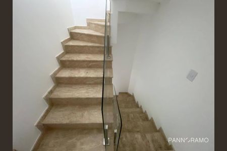 3_photo/94dcfac0d7.e968a236ebbcaf16-ATLAS-cbbcaf85-be37-4863-a82c-23981d0f4ba9.jpg de casa à venda com 4 quartos, 149m² em Uberaba, Curitiba