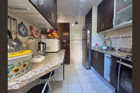 7_photo/94dcfac0db.35e43a4f309e4fc6-ATLAS-24135865-127d-4dfa-aacd-c825d5fb3c0c.jpg de casa à venda com 3 quartos, 120m² em Uberaba, Curitiba