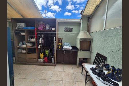 25_photo/94dcfac0db.35e43a4f309e4fc6-ATLAS-3ba36738-080a-4389-ae26-10820bf8af04.jpg de casa à venda com 3 quartos, 120m² em Uberaba, Curitiba