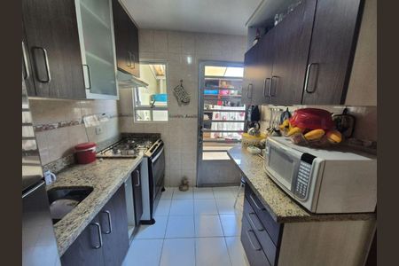 33_photo/94dcfac0db.35e43a4f309e4fc6-ATLAS-9562815c-b8cb-40f5-9616-a3825c2018fa.jpg de casa à venda com 3 quartos, 120m² em Uberaba, Curitiba