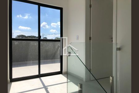 1_photo/94dcfac12b.40c28d4308b51bf1-ATLAS-04592243-960e-452e-b3aa-18e480aef82d.jpg de casa à venda com 4 quartos, 160m² em Uberaba, Curitiba