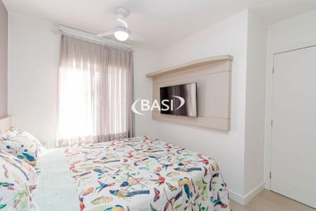 32_photo/94dcfac12d.00b2a68ad2326bbb-ATLAS-c83da9ea-0898-4104-ac30-6ac8a3339fe1.jpg de casa à venda com 2 quartos, 67m² em Uberaba, Curitiba