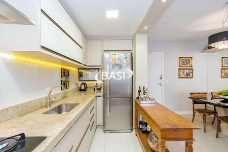 17_photo/94dcfac12d.00b2a68ad2326bbb-ATLAS-ec876ce1-eaf1-4f0d-9636-8e7fc2e21993.jpg de casa à venda com 2 quartos, 67m² em Uberaba, Curitiba