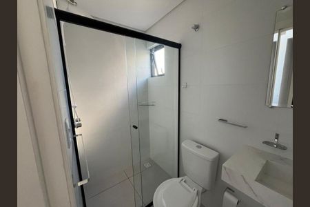 5_photo/94dcfac141.bc091cc2bdbd9366-ATLAS-073fb5b6-d70e-4c5e-88b9-36a08ef4824e.jpg de casa à venda com 3 quartos, 109m² em Uberaba, Curitiba