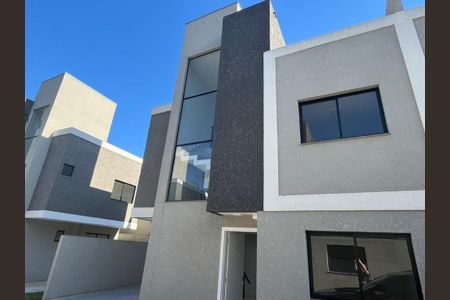 4_photo/94dcfac141.bc091cc2bdbd9366-ATLAS-86e4f1e3-c864-4ccc-850a-6f4b56efa3fc.jpg de casa à venda com 3 quartos, 109m² em Uberaba, Curitiba