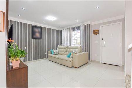 11_photo/94dcfac15b.8b60fe278ce0c1c8-ATLAS-a448aa5b-da9f-449f-a1bd-5aceb70afe61.jpg de casa à venda com 3 quartos, 132m² em Uberaba, Curitiba