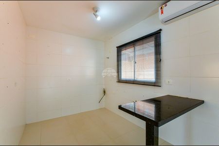 11_photo/94dcfac401.a944a7ef88bd55c6-ATLAS-283cfa18-f6c0-433f-bd2d-00f69ddb088e.jpg de casa à venda com 3 quartos, 95m² em Uberaba, Curitiba