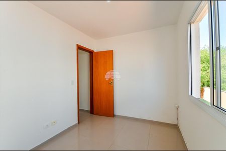 21_photo/94dcfac401.a944a7ef88bd55c6-ATLAS-b6eb3ce8-60eb-4cff-a5ba-cef1cdc1df88.jpg de casa à venda com 3 quartos, 95m² em Uberaba, Curitiba