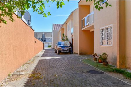 33_photo/94dcfac401.a944a7ef88bd55c6-ATLAS-d53409f2-404e-43ad-9485-8bca285319d2.jpg de casa à venda com 3 quartos, 95m² em Uberaba, Curitiba