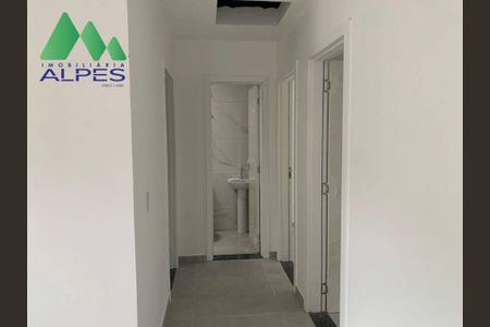 21_photo/94dcfac41b.da625635bce32c95-ATLAS-91b31b0d-eee8-41a0-a78c-d29fe9d8f192.jpg de casa à venda com 3 quartos, 64m² em Uberaba, Curitiba