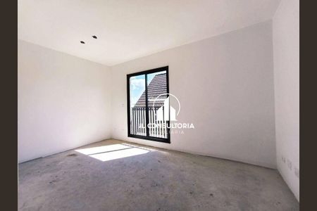 13_photo/94dcfac43b.46cdeb0f1ccf9820-ATLAS-e7a981ae-88e4-49a2-9179-0f996b06829b.jpg de casa à venda com 3 quartos, 105m² em Uberaba, Curitiba