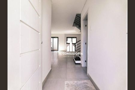 20_photo/94dcfac43b.4a70c9519e30e4a5-ATLAS-2d894b20-902e-473d-9cfc-e324c5c7c46a.jpg de casa à venda com 3 quartos, 104m² em Uberaba, Curitiba