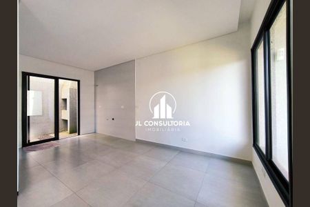 5_photo/94dcfac43b.f2f85754fdd078a3-ATLAS-531da901-7c96-4f79-b6ea-c828517ce17b.jpg de casa à venda com 3 quartos, 100m² em Uberaba, Curitiba