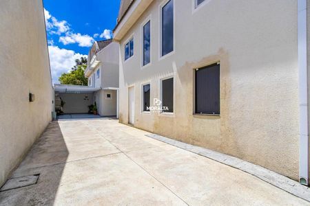 13_photo/94dcfac43b.f57be48fad3c3dec-ATLAS-6c9d0880-6b0b-4523-866f-e80fbbe7685c.jpg de casa à venda com 3 quartos, 93m² em Uberaba, Curitiba