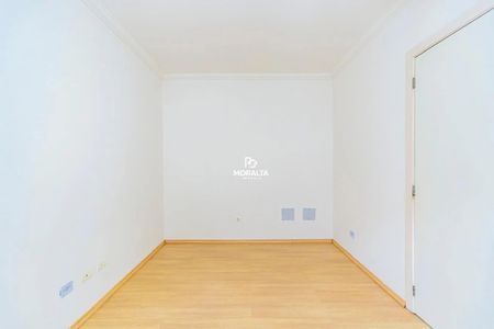 5_photo/94dcfac43b.f57be48fad3c3dec-ATLAS-a6353dc5-3a57-4c50-963b-e23d1b6e0299.jpg de casa à venda com 3 quartos, 93m² em Uberaba, Curitiba