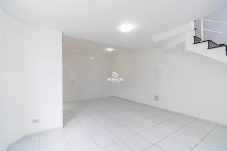 6_photo/94dcfac43b.f57be48fad3c3dec-ATLAS-d3878c5d-81e5-4263-89a3-ebeb33fcf3c7.jpg de casa à venda com 3 quartos, 93m² em Uberaba, Curitiba