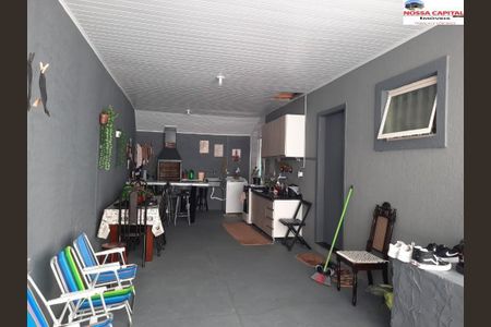 5_photo/94dcfac477.873c8b8e47666640-ATLAS-a3a1f9d1-af55-45f2-8d71-c5217d26eec7.jpg de casa à venda com 2 quartos, 90m² em Uberaba, Curitiba