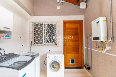 12_photo/94dcfac579.0f81dd1a9a4f6ffb-ATLAS-3a832795-c666-4ff2-92b7-37d8b75ee036.jpg de casa à venda com 3 quartos, 115m² em Uberaba, Curitiba