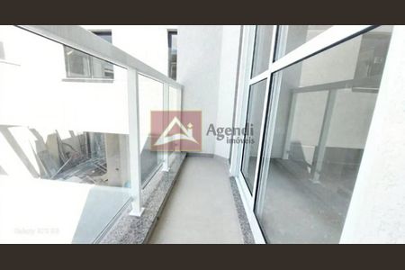 11_photo/94dcfac5eb.e8818d4a5c5dde9d-ATLAS-20bf7c79-843f-4412-ae81-beadf9a41066.jpg de casa à venda com 3 quartos, 97m² em Uberaba, Curitiba