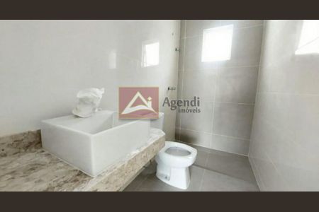 7_photo/94dcfac5eb.e8818d4a5c5dde9d-ATLAS-6e96b6d7-317c-46bc-acd8-1791b7246a66.jpg de casa à venda com 3 quartos, 97m² em Uberaba, Curitiba