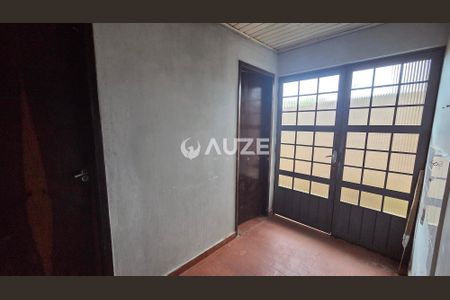 7_photo/94dcfac5fd.275fe3fcda77567d-ATLAS-3bd38b7d-3a94-461e-b408-1d6475e4741f.jpg de casa à venda com 3 quartos, 132m² em Uberaba, Curitiba