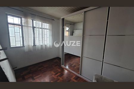 13_photo/94dcfac5fd.275fe3fcda77567d-ATLAS-416988b4-bec8-433a-96c9-989e4d2f4c8e.jpg de casa à venda com 3 quartos, 132m² em Uberaba, Curitiba