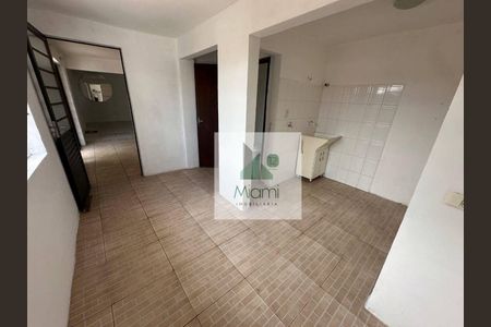 31_photo/94dcfac60f.f348c8852f19f3bd-ATLAS-23046308-3f56-43bd-b5da-e21ee62f7fc6.jpg de casa à venda com 5 quartos, 200m² em Uberaba, Curitiba