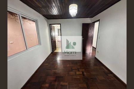 18_photo/94dcfac60f.f348c8852f19f3bd-ATLAS-3d8b136e-fb54-4e6f-8dce-bf67c38e345e.jpg de casa à venda com 5 quartos, 200m² em Uberaba, Curitiba