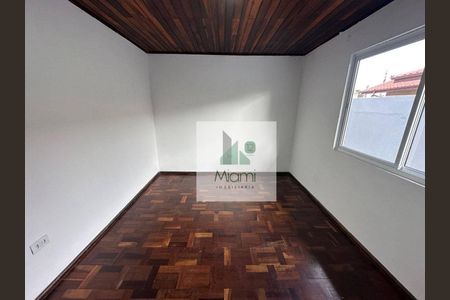 13_photo/94dcfac60f.f348c8852f19f3bd-ATLAS-acbb35d5-3ae3-4fbd-bd54-70fe086b5bdd.jpg de casa à venda com 5 quartos, 200m² em Uberaba, Curitiba