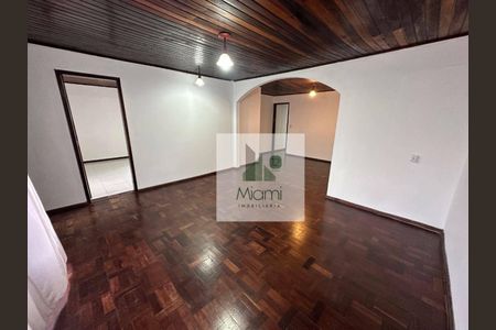 4_photo/94dcfac60f.f348c8852f19f3bd-ATLAS-bd24fc55-4830-4b35-9263-69b717200c6d.jpg de casa à venda com 5 quartos, 200m² em Uberaba, Curitiba