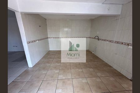 28_photo/94dcfac60f.f348c8852f19f3bd-ATLAS-e9bd0a1a-9ebb-450b-ad27-9832a0c9afb9.jpg de casa à venda com 5 quartos, 200m² em Uberaba, Curitiba