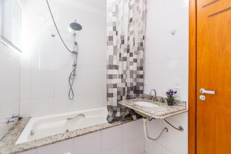 3_photo/94dcfac623.ea0ff2ffec9a0f1c-ATLAS-276bb223-db67-43dd-8217-a4fad2ba9f71.jpg de casa para alugar com 4 quartos, 187m² em Uberaba, Curitiba