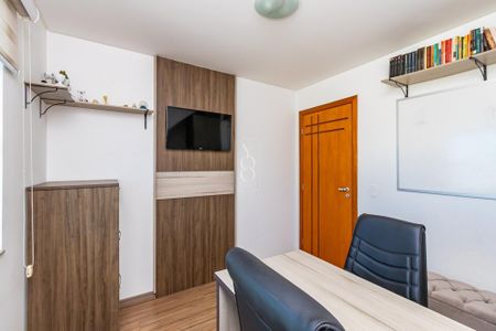 5_photo/94dcfac623.ea0ff2ffec9a0f1c-ATLAS-304eb4f6-b4c9-4e3d-b20e-e8c35e706ec0.jpg de casa para alugar com 4 quartos, 187m² em Uberaba, Curitiba