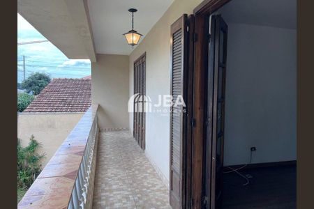 13_photo/94dcfac62d.d60ed16da6b331d7-ATLAS-3acda419-c30f-45de-ac26-7a56df4a5657.jpg de casa à venda com 3 quartos, 184m² em Uberaba, Curitiba