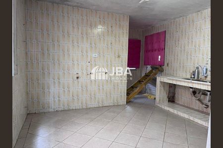 8_photo/94dcfac62d.d60ed16da6b331d7-ATLAS-97611f2e-dfd4-4666-ab96-b0e5231bfab6.jpg de casa à venda com 3 quartos, 184m² em Uberaba, Curitiba