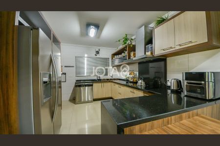 13_photo/94dcfac63d.ea0ff2ffec9a0f1c-ATLAS-51faaf2f-fcd1-4e5d-8e32-682d5027f16f.jpg de casa para alugar com 0 quarto, 187m² em Uberaba, Curitiba