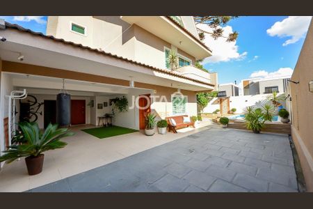 3_photo/94dcfac63d.ea0ff2ffec9a0f1c-ATLAS-61f367bd-41dd-48ec-86c0-0d5044551c41.jpg de casa para alugar com 0 quarto, 187m² em Uberaba, Curitiba