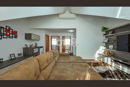 27_photo/94dcfac63d.ea0ff2ffec9a0f1c-ATLAS-6799a3d2-6da1-401a-9ddc-335c17d38074.jpg de casa para alugar com 0 quarto, 187m² em Uberaba, Curitiba