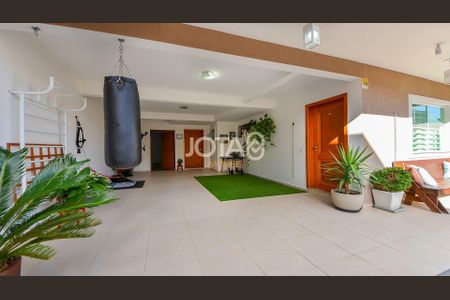 4_photo/94dcfac63d.ea0ff2ffec9a0f1c-ATLAS-d8c5ce16-df42-4c54-a67b-e50979689486.jpg de casa para alugar com 0 quarto, 187m² em Uberaba, Curitiba