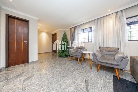 5_photo/94dcfac6bd.206353ecc2220d31-ATLAS-155dc907-dd0d-42dd-8f23-e8829cd12b00.jpg de casa à venda com 4 quartos, 358m² em Uberaba, Curitiba