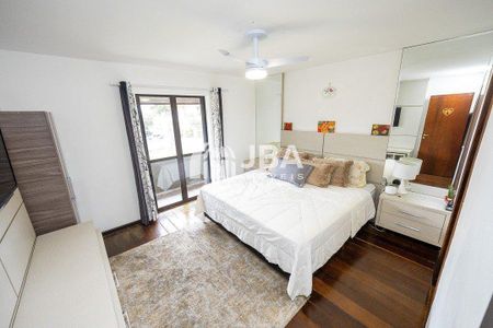 21_photo/94dcfac6bd.206353ecc2220d31-ATLAS-62256cae-7b4d-4e1a-8add-939308ce8cb1.jpg de casa à venda com 4 quartos, 358m² em Uberaba, Curitiba