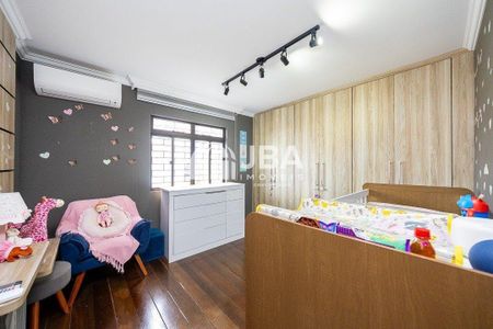 18_photo/94dcfac6bd.206353ecc2220d31-ATLAS-e40a4471-fa4e-4001-b747-28d64a0f1753.jpg de casa à venda com 4 quartos, 358m² em Uberaba, Curitiba