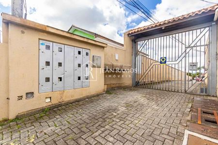 19_photo/94dcfac6cd.9e8f1c97e4a047f1-ATLAS-c18a88b8-a575-4916-853b-ff1e1dc52426.jpg de casa à venda com 3 quartos, 53m² em Uberaba, Curitiba