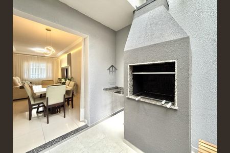 11_photo/94dcfac6db.c44de20a18d4ff40-ATLAS-4f54aaeb-628a-438c-94b5-7264623ca1e1.jpg de casa à venda com 3 quartos, 142m² em Uberaba, Curitiba