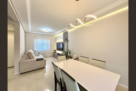 11_photo/94dcfac6db.c44de20a18d4ff40-ATLAS-7a1f741a-fd7e-436e-b266-4203ed2fdf47.jpg de casa à venda com 3 quartos, 142m² em Uberaba, Curitiba