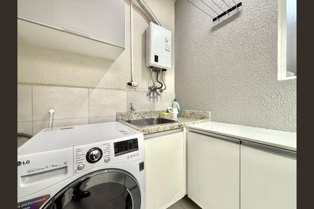 22_photo/94dcfac6db.c44de20a18d4ff40-ATLAS-8c98eeb0-574b-4124-a2d7-1eacc6ef8fb7.jpg de casa à venda com 3 quartos, 142m² em Uberaba, Curitiba