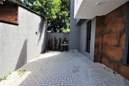 6_photo/94dcfac747.238f63e1c6107bb8-ATLAS-2e23176a-a4e7-41fd-aacc-facfbe3d4ced.jpg de casa à venda com 2 quartos, 137m² em Uberaba, Curitiba