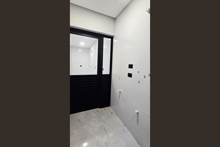 11_photo/94dcfac747.eb4747a7722cd593-ATLAS-628e6a1a-8c0d-40ca-ac2e-9832872cee3d.jpg de casa à venda com 3 quartos, 137m² em Uberaba, Curitiba