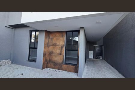 4_photo/94dcfac747.eb4747a7722cd593-ATLAS-b30dacf9-c49d-4b65-8d8f-2b0acf7bed3b.jpg de casa à venda com 3 quartos, 137m² em Uberaba, Curitiba